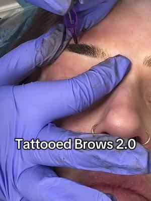 It doesn’t hurt & you get what you pay for! Kaylyn is the only person I trust with my brows!🙏🏼 #tattooedbrows #microbladedeyebrows #facetattoo #powderbrows #nanobrows #microblading #modifiedbeautyec 