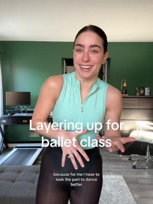 Putting on many layers for ballet class #balletclassoutfit #balletclass #balletclassical #layeringoutfits #professionaldancer #musicaltheatre @FP Movement 