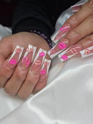 Aqui las uñas de Clienta  Que tal me quedaron?? #longnails  #beautynails  #nails  #uñaslargas 