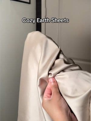 In LOVE with these sheets from @Cozy Earth | about to do my bedding reset in 5,4…. 🥹 Worth. Every. Penny.  #Cozy #CozyEarth #CozyEarthBedding #Home #homedecor #tiktokjumpstartsale 