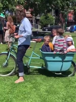 How many kids in a bucket?? Wait for it…😂 No e-assist and on grass 😳💪🏼💪🏼 #madsenbike #workhorsebike #abicyclecandomore #bucketbike #cargobike #madsencycles