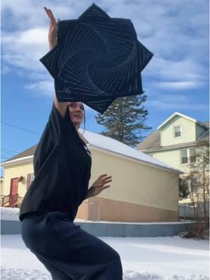 The wind is not my friend lol but look at the trick I learned from @CropDustin s video! #flowstar #flowmies #flowstarfam @Flowstar 