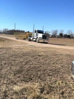 One at a time🤌@Stuart Iler #haycartel😈 #cinematicvideo #obsfordpowerstroke #fyp #haycartelontop #haycartel #johndeere #oneatatime🤌 #peterbilt 