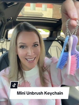 The cutest little brush you ever did see! #miniunbrush #unbrush #unbrushkeychain #valentinesdaygiftideas #partyfavor #minibrush #minihairbrush 