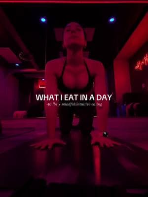 WHAT I EAT IN A DAY🥒🎧 - mindful + intuitive #wieiad #whatieat #whatieatinaday #fulldayofeatinf #hypothyroidism #weightloss #pilates #musclegain #weightlift #strengthtraining 