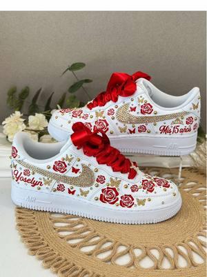 Tenis personalizados #nike  #misxvaños #quinceañera #customshoes #gifideas #fiestadexv #xvaños #personalizedgifts #viralvideo