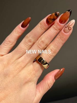 ok im obsessed w this set 🤎 #newnails #nailinspo #nailart #selftaught #nailsathome #nails #tortoiseshellnails #naildesigns #BeautyTok 