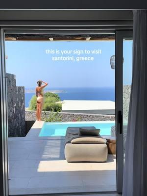 this is your sign to visit santorini, greece 🇬🇷🤭✨ #travel #traveltiktok #santorini #santorinigreece #santorinioia #honeymoonideas #honeymoondestinations #wheretovisit #mustvisit #mustvisitplaces #romanticgetaway #romatictrips #santorinihotel #besthotels #besttravel #traveldestinations #favoriteplace #favoriteplacetobe #traveling #couplestravel #travelinspo #caritravels 