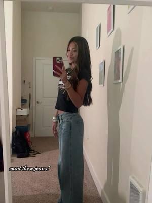 fav jeans. #lowrisejeans #lowrise #baggy #baggyjeans #bluejeans #cleangirlstyle #style #tiktokshopjumpstartsale #inspiration #fashion #fypシ #viralvideo #viraltiktok 