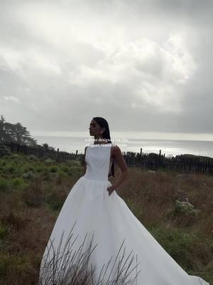 As elegant as she is timeless — the Audrey gown 🤍 #jennyyoo #jennyyoobridal #elegantbride #boatneckweddingdress #weddingdressshopping #2026bride 