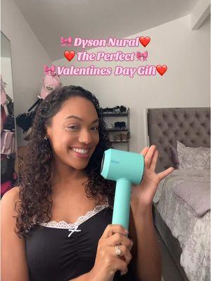 The Ultimate Valentines Gift! 💝 Gifted by Dyson @Dyson USA @dysonbeauty #gifted_by_dysonhair #dysonbeauty #dysonsupersonicnural #ValentinesDay #giftideas #haircare  