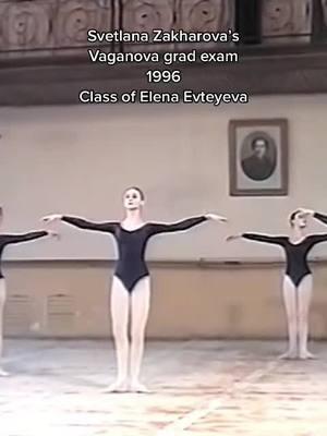 Svetlana is the prima ballerina of the Bolshoi Theatre. #svetlanazakharova #vaganova #adagio #bolshoi #ballet #balletclass 