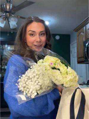 @Trader Joe's pls come to the TN 🥹  #traderjoes #traderjoeshaul #traderjoesmusthaves #heartshapedpasta #hydrangeas #babysbreath #freshflowers #haul #groceryhaul 