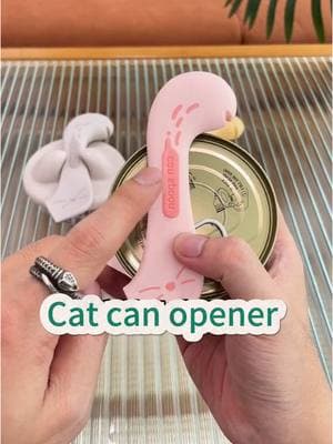 Make feeding time simple and stylish with our Silicone Cat Can Opener and Lid! 🐾✨ Available in adorable colors, it’s easy to use, seals cans tightly for freshness, and is perfect for every cat parent. Practical, cute, and durable! 😻🛠️ #SiliconeCanOpener #FreshAndEasy #HappyKitty