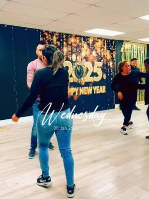 Clases de Cumbia en Phoenix AZ teléfono 📞 602 774 63 80 #paqocolorado #2025 #dancestudio #Paqocoloradodancestudio #viral #phoenix #az #tiktok #music #dance #Cumbia #salsa #bachata #folklore #usa #danceclass 