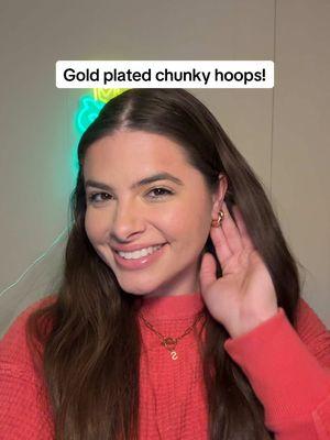 A new STAPLE! You ever go to hug someone and their arm pushes your earring into your head and it st@Bs you?! Won’t happen with these!  #goldplatedearrings #chunkyhoops #sensativeears #earringsforsensitiveears 