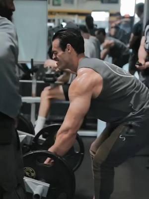 Attack your errectors and lats with this superset for back workout. https://godfatherofbodybuildings.com/CHARLES-ONLINE-COACHING ✅️ Achieve Your Dream Body with a Tailored training and Nutritional Plan. This PLAN is so Hard to Say no To, the 700 members we already have on board. They’ll tell you the same!. Here’s what you can expect: ⚡Expert-Driven Customization: Your journey will be uniquely yours, tailored to your body type, lifestyle, and goals. ⚡Personalized Training Routine: Designed to optimize time and maximize results, ensuring every minute you invest pays dividends in health and appearance. ⚡Weekly App Check-Ins: Direct access to me for progress assessments and motivation boosts to keep you on the path to success. ⚡Detailed Workout Programs: weekly detailed split, with sets, reps and video-guided exercises . ⚡Personalized Nutritional Plan: from meal A to Z, everything you need in great details With accompanying grocery shopping lists and recipes. ⚡Supplement Recommendations: Tailored to complement your diet and maximize your gains. ⚡Recovery Protocols: To ensure you get stronger and recover faster. ⚡Fitness & Physique Analysis: Ongoing assessments to track and celebrate your progress. Find more details here and secure your exclusive spot to start transforming your fitness with precision. LINK IN BIO #charlesglass #godfatherofbodybuilding #bodybuilding #fitness #gym #workout #fitnessmotivation #motivation #fit #training #GymLife #fitfam #muscle #Lifestyle #gymmotivation #health #fitnessmodel #bodybuilder #personaltrainer #instagood #healthy #fitspo #instafit #strong #healthylifestyle #exercise