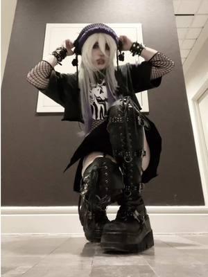 my favorite scene queen #sableward #deadbydaylight #sablewarddbd #deadbydaylightcosplay #dbdtiktok #sabledbd #dbd #dbdsurvivor #cosplay #creepypasta #creepypastacosplay #emo #emogirl (<- this took the last drop of my pride to type) 