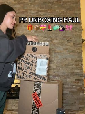 Little mini impromptu unboxing for you guys cuz I missed you all💕 #haul 