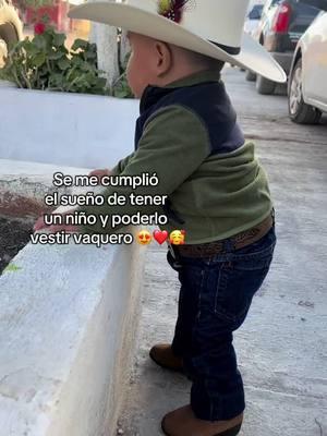 Aww mi bebé está creciendo muy rápido te amo muchísimo 🥹🥰❤️ #bebevaquero #botitasdebebe #cowboy #miniño #eljr #fyp #fypp #paratiiiiiiiiiiiiiiiiiiiiiiiiiiiiiii #viral_video #miprincipe #lahistoriamashermosa😍 #lovecowboys #miniño #amordemivida 