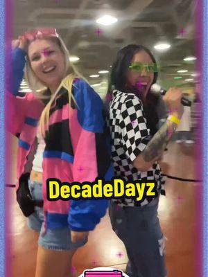 Come with us to the first ever Decade Dayz Convention here in Orlando, Florida 📍🌴☀️   @decadedayz #decadedayz #con #convention #drakebell #chadmichealmurray #panel #parati #celebrities #dezerland #orlando #florida 