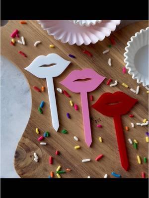 Just some fun little cupcake toppers for your Valentine’s Day party!  #glowforgecreations #glowforge #ValentinesDay #galentinesday #cupcaketoppers 