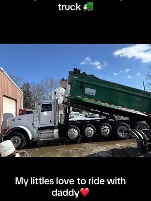 #fyp #viral #dumptrucklife #dirtyhandscleanmoney #bluecollar #sixaxlemafia #wintoday #dailygrind #keepgrinding #father #truckdriver #idothisforthem #flex 