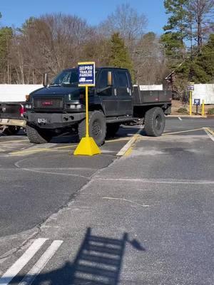 Now that’s a work truck.  #contractorswithouttapemeasures #worktruck #gmc #grownmanschevy #gmctopkick #onthisday #fyp 