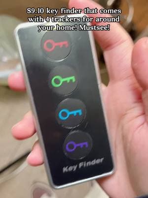 This is a #keyfinder  #itemfinder that comes with 4 finders and a remote witu batteries included! This is awesome and works everytime! #kahlaDeals #Kahlatalk #Kahlatech #TikTokShopHolidayHaul #mademyy 