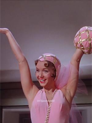 Singin’ in the Rain, 1952 #elegantcinephile #debbiereynolds #genekelly #fyp 