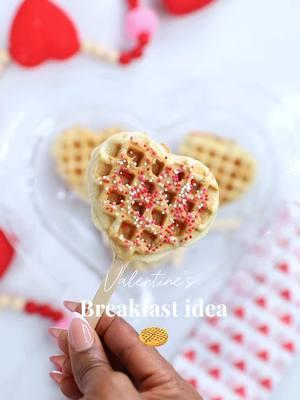 Heart Waffle Pops 🧇🍌 This perfect for Valentine’s Day ❤️❤️ Check comments for ingredients and instructions.  #EasyRecipes #asmr #breakfast #valentines #valentinesrecipes #brunch #foodgram #fyp #brunchgirls