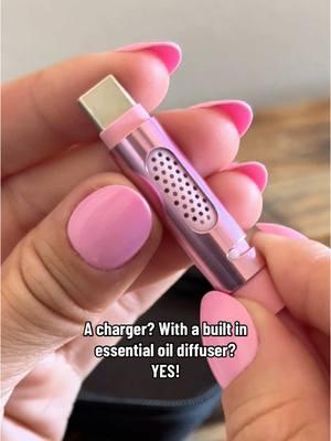 Just when I thought I’ve seen it all… I found this charger that comes with a built in essential oil diffuser. The oil it came with smells like roses and I love it! PLUS it’s PINK 🎀🩷 #charger #phonecharger #carcharger #aromatherapy #essentialoildiffuser #electricdiffuser #ttshopfinds 