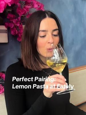 What’s the perfect wine to pair with lemon pasta? The DineLA menu was only $25 for a 2-course lunch at Capri in Eataly, eating with DineLA this week supports wildfire relief! There are so many good restaurants participating   #lemon #lemonpasta #eataly #italianfood #italianwine #foodies 