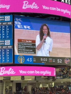 Sue Bird in Chicago on Barbie night #suebird #barbie #chicagosky #WNBA #basketball #angelreese 