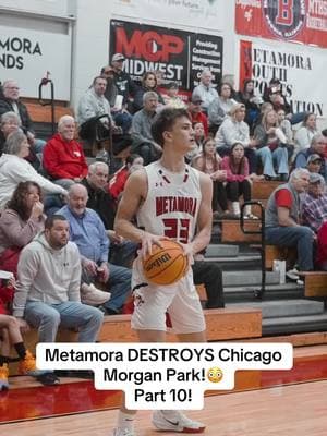 They went crazy! Full video on my Youtube channel🤝🏻 #highschool#basketball#metamora#illinois#metamorabbb#chicago#morganpark#youtube#video#crazy#hype#dunk#three