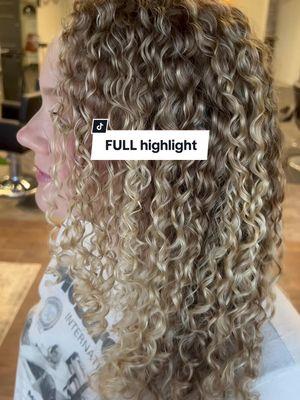 Full highlihht with a curl cut😍 #curlcut #curlspecialist #kansashairstylist #curlyhighlights 