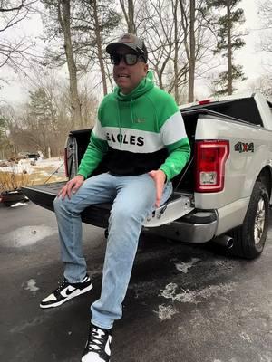 🎯 Pre-NFL fit check ✅ Rocking the Panda Dunks 🖤🤍—the hottest kicks in the game right now AND on sale!🔥 Paired with my Philadelphia Eagles sweatshirt, repping the 🦅 all day! 💚 Let’s go Eagles! Who else is game-day ready? 🏈 #PandaDunks #DunkLow #SneakerSale #EaglesNation #FlyEaglesFly #GameDayFit #OOTD #SneakerStyle #NikeDunks #StreetwearVibes #NFLStyle #EaglesGear #SneakerCheck