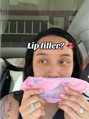 Lip filler vlog 👄🥰 I absolutely love how they turned out, this was a few months back and the swelling and size have gone down a bunch. I might be crazy tho bc I loved the swollen lips lol. #lipfiller #Vlog #laseraway 