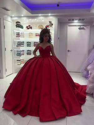 Nos especializamos en vestidos de Quinceañera nuestros vestidos son fabricados con mucho amor. Solo hacemos envíos a Estados Unidos. Si tienes más información en cómo ordenar un vestido enviamos un mensaje  o márcanos al (602)4752321 #quinceañera #k#sweet16party #sweet16photoshoot😘😍😍😘 #moda #vestido #CelebrandoConEstilo #EstiloQuinceañera #diseñadora #mexican #QuinceañeraFashion #EstiloUnico #ModaQuinceañera #vestidodegala #modista #VestidoDeEnsueño #vestidospectacular #QuinceañeraElegante #mexicocheck @Karlo y Beto @Jessica Valdes @Ale🩷 