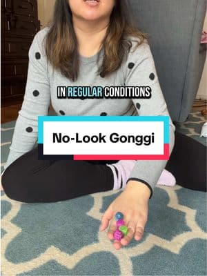 I can’t believe I can actually do this lmao. Also, thanks everyone for supporting these videos! It really makes my day (and makes me practice a lot haha)    #gonggi #gonggigirl #nolook #koreangames #game #games #gonggisquidgame #squidgamegonggi 