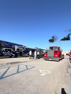 Louisville 24’ #peterbilt #louisville #louisvilletruckshow #kenworth #largecars #mats2024 #truckin #bagged 