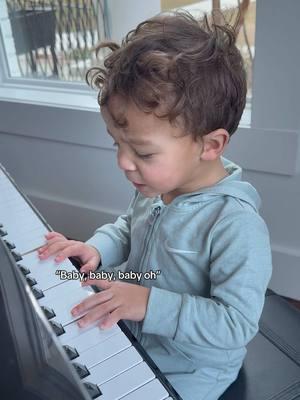 Can’t go a day without singing baby🤣  #okaybaby #preston #funnykids #americanidol #toddlersoftiktok #viralvideo #justinbieber 