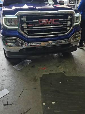 #soldandinstalled #puracalidad #chingondijoelpatron #professionalinstallation #elcamarada #carandtruckaccessories #ledlights #pasystem #gmxmotorsports #gmxmotorsports1 @GMXMOTORSPORTS 