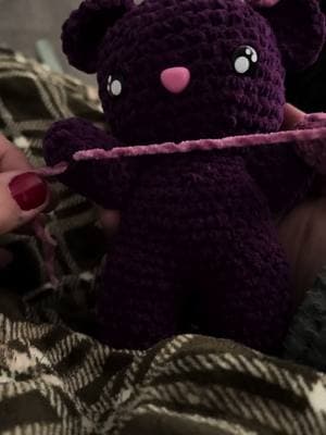 Small bear, big love 💕 #crochet #bear #heart #Love #purplebear #pinkheart #iloveyou #yarn 