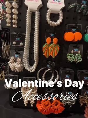 Accessories for Valentines Day ❤️ #valentinesdaygift #valentinesday2025 #vdaygift #vdayearrings #valentineearrings #loveisintheair #womenearrings #earringsforwomen #valentinesdaygiftideas #meticulouzstylez #uniqueandtrendyaccessories 