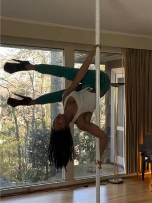 I got a thing for Pole and I can’t let go! #pole #poledance #poledancer #poletricks #poledancing #poletok #poleartist #spinpole 