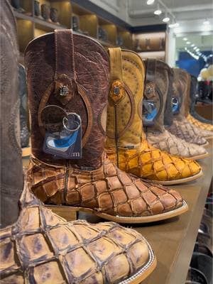 Our wide collection of Men’s Exotic Cowboy Boots 🤠🔥 Available online at SHOPROCKEM.COM or in-store at both locations 📍 #exoticboot #mensboots #botasexoticas #cowboyboots #rockemboots #rockem 