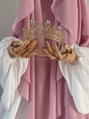 🎀👸🏼 Sleeping Beauty wearing our Toasted Marshmallow abaya & *unreleased* Fairy Khimar in shade Fairy Floss🧚🏼‍♀️ *Pre-Ramadan launch taking place on January 31st, 12pm eastern time in’sha’Allah @ veiledhayati.com** all product previews for the Chadors & Fairy Khimars have been uploaded for those who want a sneak peak of whats being launched :) ❣️ • • • • #abaya #muslimah #muslimahtiktoks #muslimahtiktok #muslimtiktoks #jilbeb #jilbab #mastour #abayas #niqab #sitar #islam #abayaoutfits #muslimmodesty #modestinspo #abayapricesgotmeoutheredoingsidequests #niqabifashion #niqab #niqaboutfits #islamicinspo #arwa #arwacore #muslim #islaminspo #modestwear #modestoutfits #abayaoutfit #hijabi #hijeb #hijabitiktok 