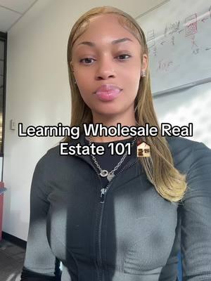 Wholesale Real Estate 101 #fyp #realestate #wholesalerealestate #content #flipcontracts #drivingfordollars #ALWholesale 