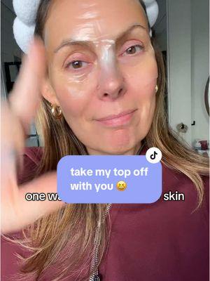 Why I choose this collagen sheet mask for antiaging skin treatment for my over 40 skincare routine #middlesizemiddleage #sheetmask #antiaging #lookgoodforyou 